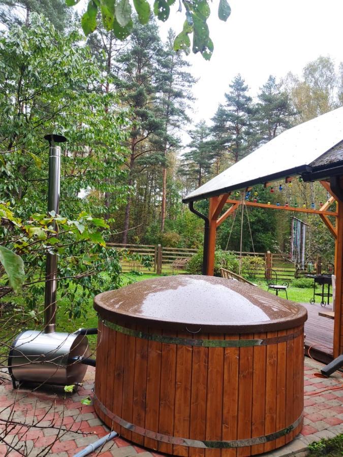 Forest House With Outdoor Hot Tub Jurmala Exterior photo